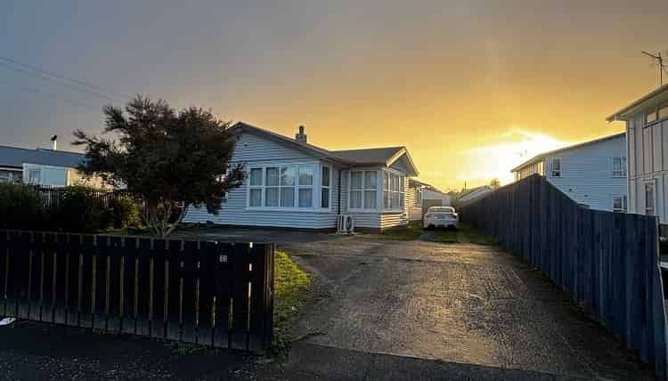 23 Camden Street, Redwood