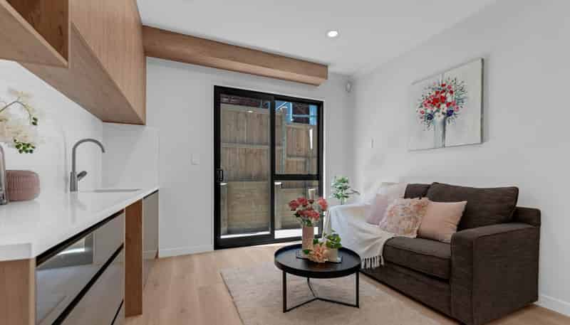 138 McQuoids Road, Flat Bush