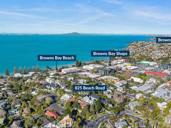 825 Beach Road, Browns Bay