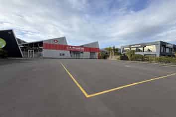 Modern Industrial Facility with Secure Yard
