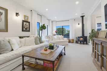 15 Carter Drive, Westbrook