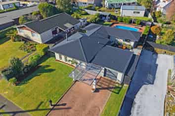 15 Carter Drive, Westbrook