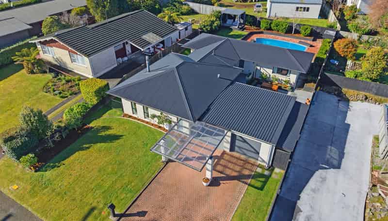 15 Carter Drive, Westbrook