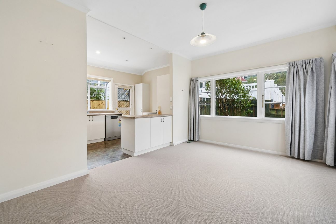 Three bedrooms, Khandallah - Vista 3
