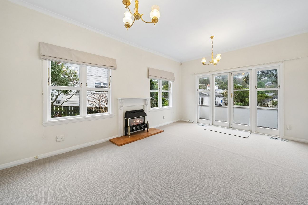 Three bedrooms, Khandallah - Vista 6