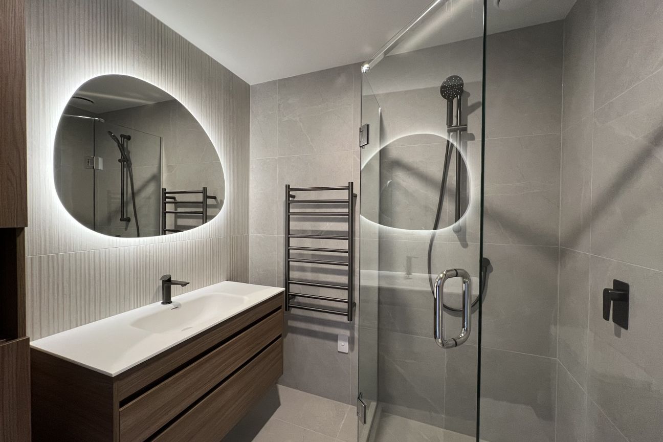 Brand New Designer in the Heart of Te Atatu Peninsula - Aanzicht 2
