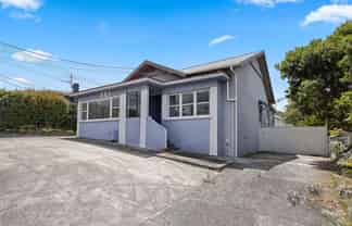 1/221  Onewa Road, Birkenhead
