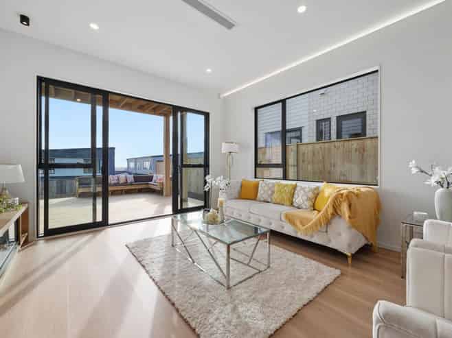 11 Mill Hill Close, Flat Bush