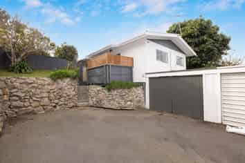 15 Glenfield Place, Brookfield