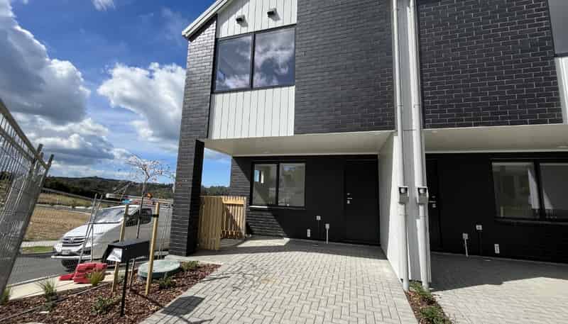 1/23 Makomako Drive, Orewa