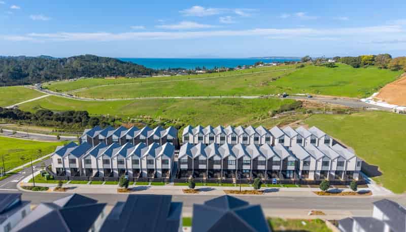 1/23 Makomako Drive, Orewa