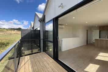 1/23 Makomako Drive, Orewa