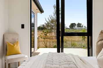 382 Te Taruna Drive, Milldale