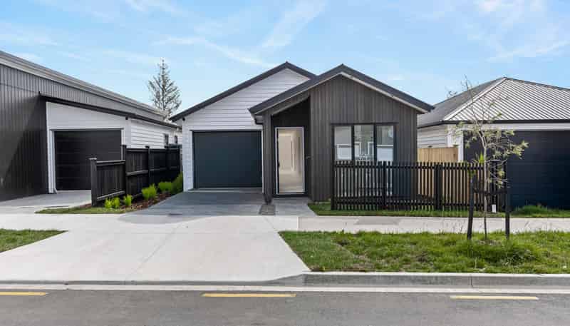 382 Te Taruna Drive, Milldale