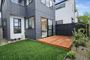 2/73 Te Taruna Drive, Milldale