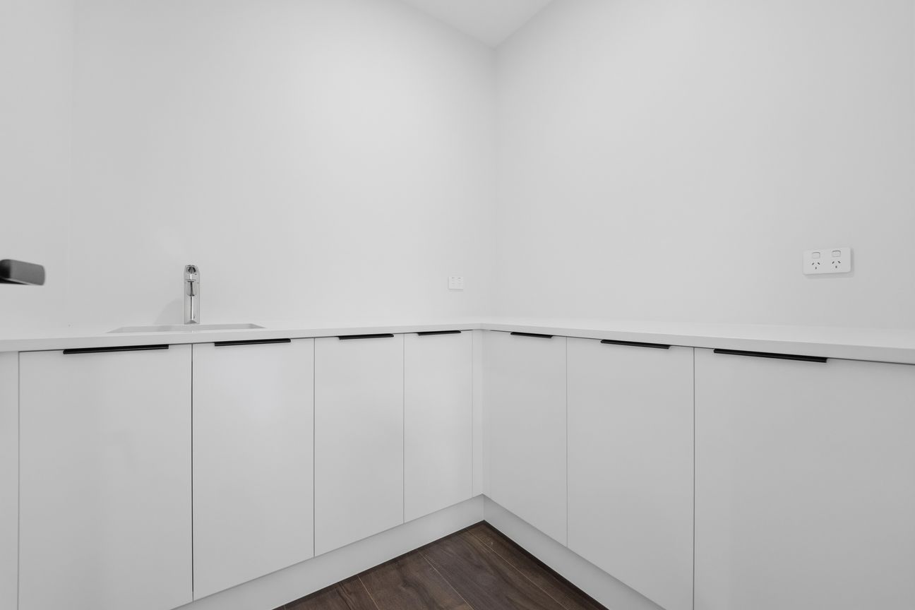 A Home That Just Feels Right - Więcej