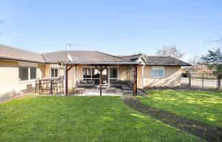 35 Carisbrook Crescent, Papakura