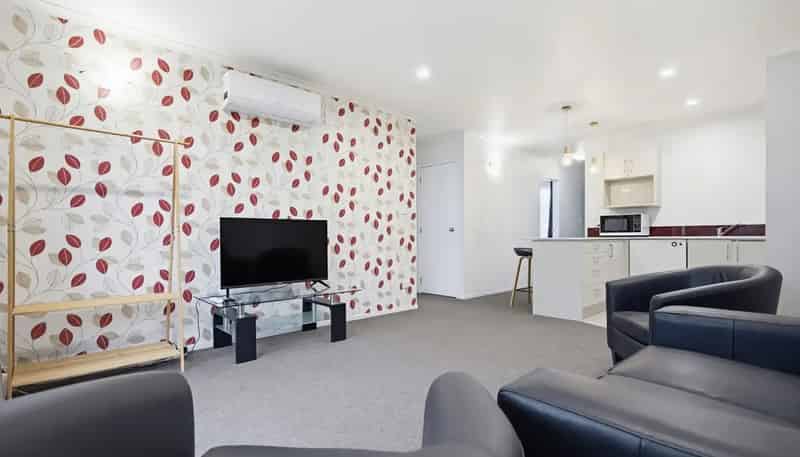 4/240 Old Farm Road, Hillcrest