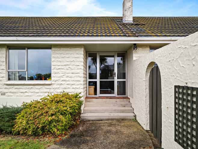 15 Estuary Crescent, Fairfield