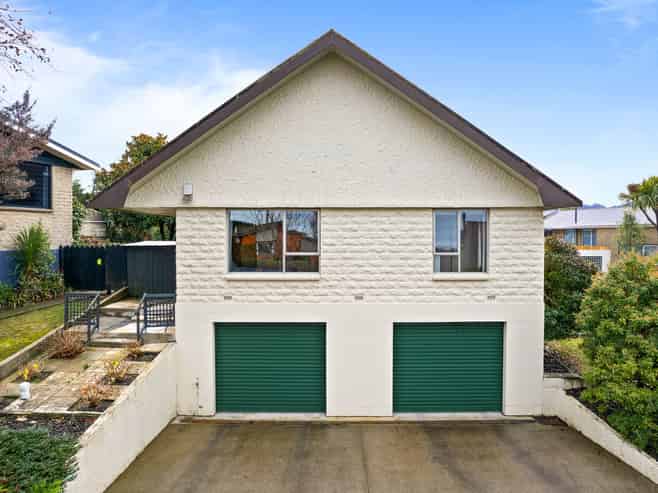 15 Estuary Crescent, Fairfield