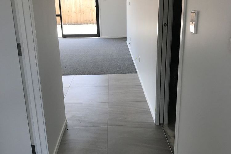 Modern 2BR Home w/ Garden & Parking - Widok 4