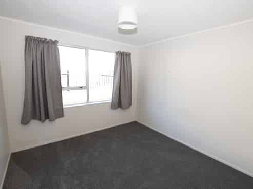 41 Outram Grove, Kelson