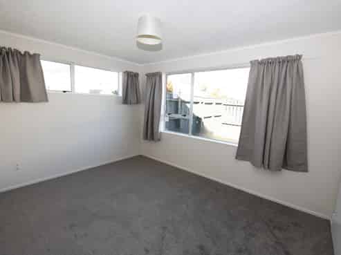 41 Outram Grove, Kelson