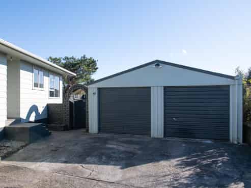 41 Outram Grove, Kelson