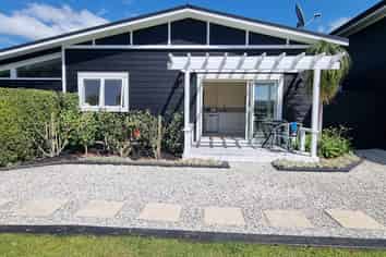 16B Waimanu Place, Point Wells