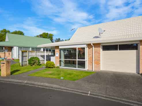 29/17 Redwood Close, Paraparaumu