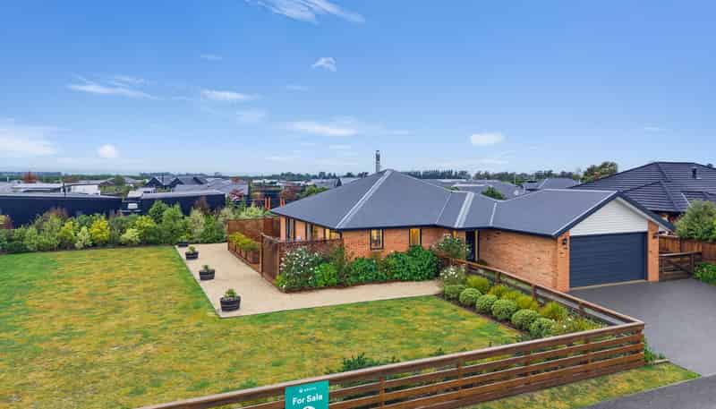 3/2 Loe Place, Amberley