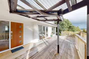 18 Mount View Road, Bastia Hill