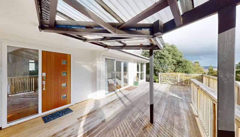 18 Mount View Road, Bastia Hill