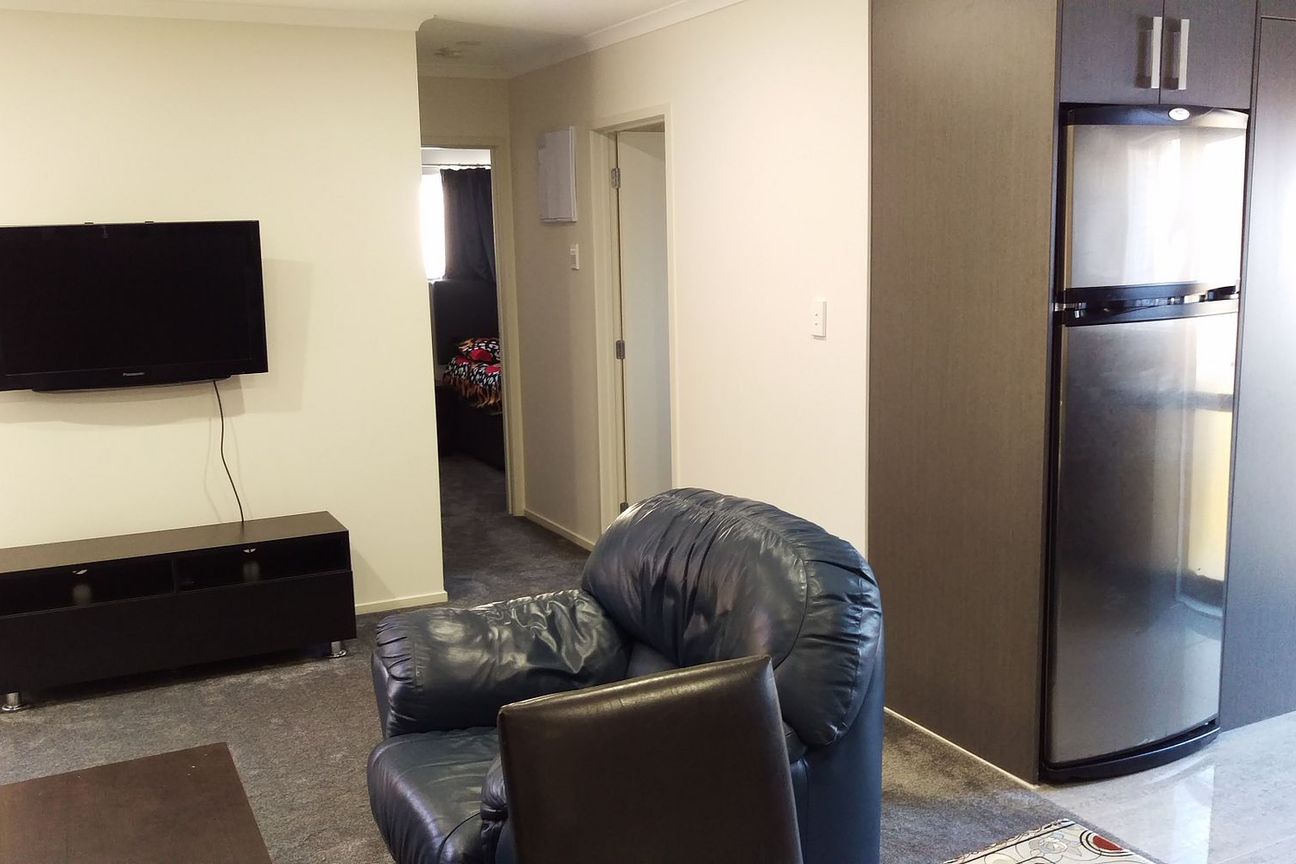 Stylish 2-Bed Unit in Papatoetoe - Ansicht 3