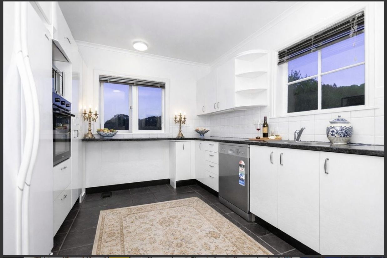 Premium Central Thorndon Living: 4 BR 3 Car Parks - Aanzicht 5