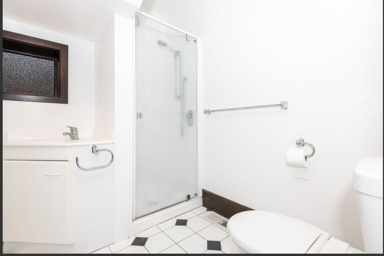 Premium Central Thorndon Living: 4 BR 3 Car Parks - Meer