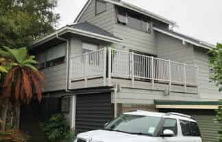 2/20 Grand Drive, Remuera