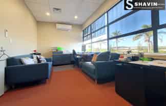 135sqm OFFICE  ( Level 1)