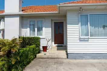32 Brady Road, Otahuhu