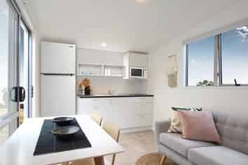 Cabin/19 John Road, Stanmore Bay