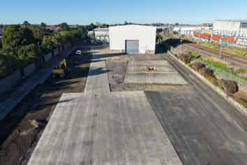 Secure Yard and Warehouse | 792m2 + 7,739m2