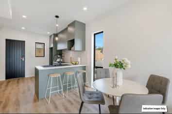 3/285 Te Atatu Road, Te Atatu South