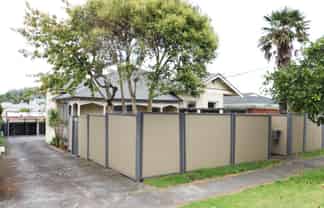 2/6 Willcott Street, Mount Albert