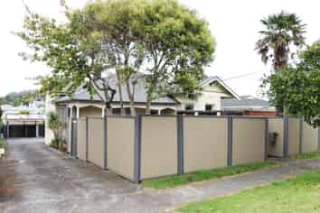 2/6 Willcott Street, Mount Albert