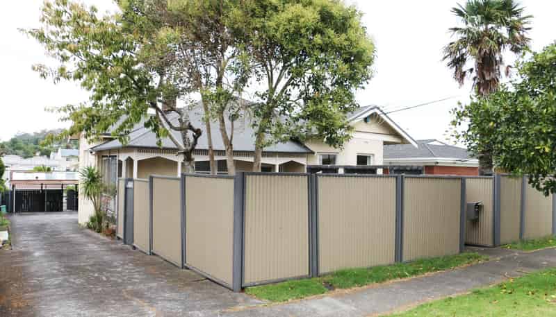 2/6 Willcott Street, Mount Albert