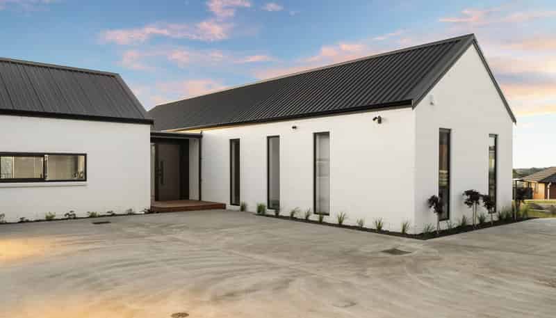 10 Kerr Crescent, Patumahoe