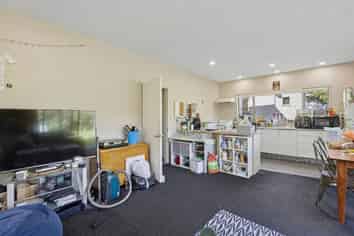 182D Queen Street, North Dunedin