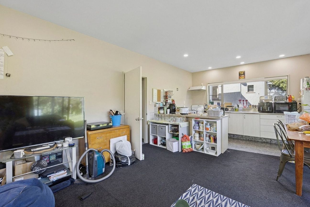 6 Bedroom, 2.5 Bathroom Flat - Ansicht 5