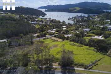 1 Beach Road, Mangonui