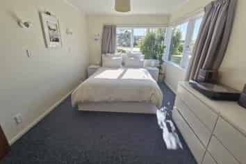 14 Robert Street, Newlands